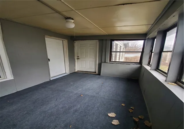Photo 2 of Sale Pending at 102 Jefferson Ave, Rochester, NY 14611 | MLS# R1666653 | Listing updated on 2026-04-01