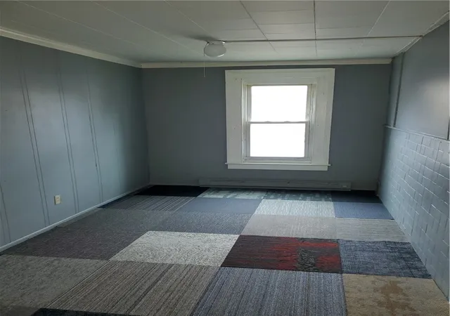 Photo 3 of Sale Pending at 102 Jefferson Ave, Rochester, NY 14611 | MLS# R1666653 | Listing updated on 2026-04-01