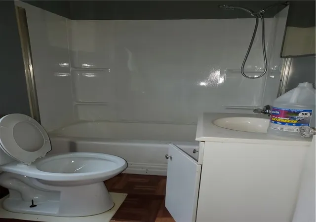 Photo 4 of Sale Pending at 102 Jefferson Ave, Rochester, NY 14611 | MLS# R1666653 | Listing updated on 2026-04-01