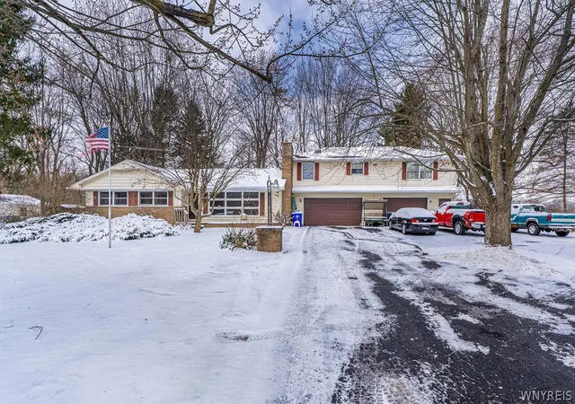 Homes for sale in Newstead, NY | 5808 Buell St, Newstead, NY 14001 | MLS# B1667519