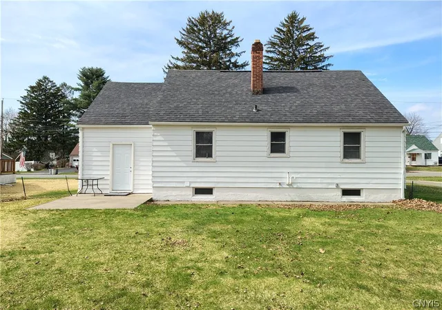 Homes for sale in Utica, NY | 408 Coolidge Rd, Utica, NY 13502 | MLS# S1667779