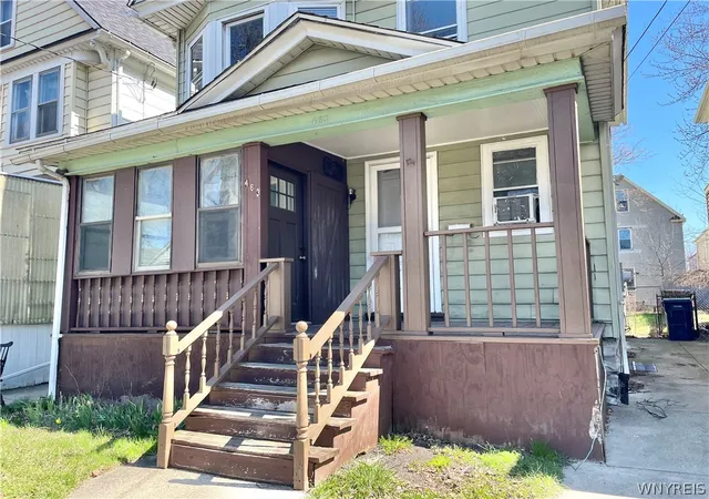 Homes for sale in Buffalo, NY | 463 East St, Buffalo, NY 14207 | MLS# B1667755
