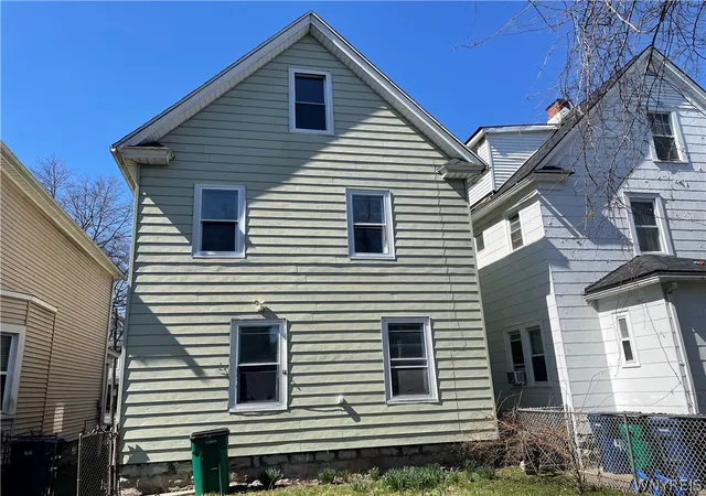 Homes for sale in Buffalo, NY | 463 East St, Buffalo, NY 14207 | MLS# B1667755