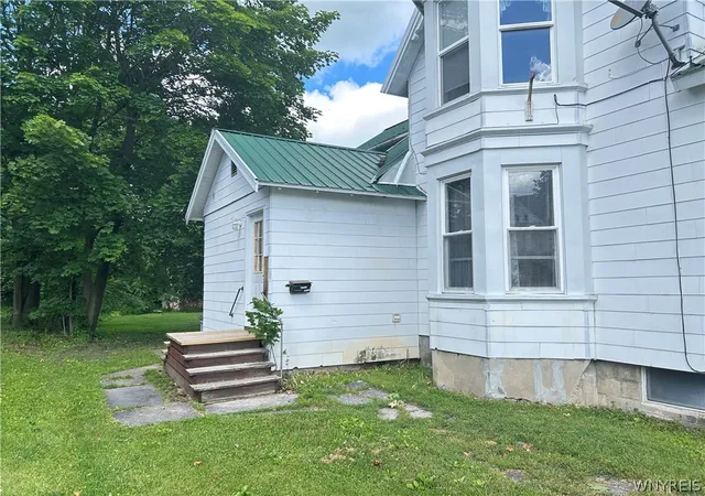 Homes for sale in Attica, NY | 19 Walnut St, Attica, NY 14011 | MLS# B1667752