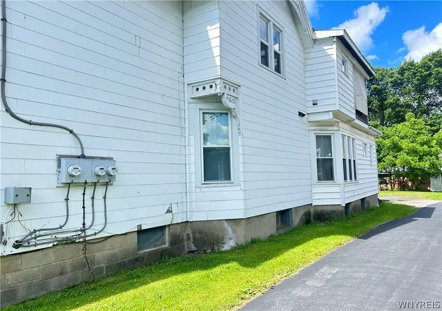 Homes for sale in Attica, NY | 19 Walnut St, Attica, NY 14011 | MLS# B1667752