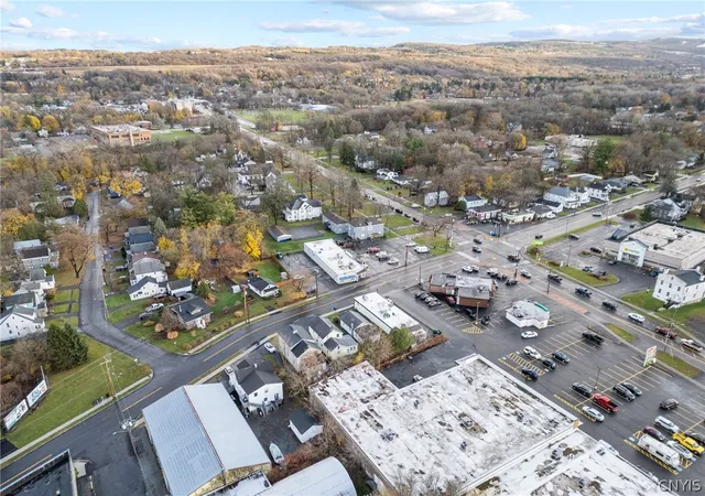 18th image of 1516 Valley Dr, Syracuse, NY 13207 | MLS# S1666459