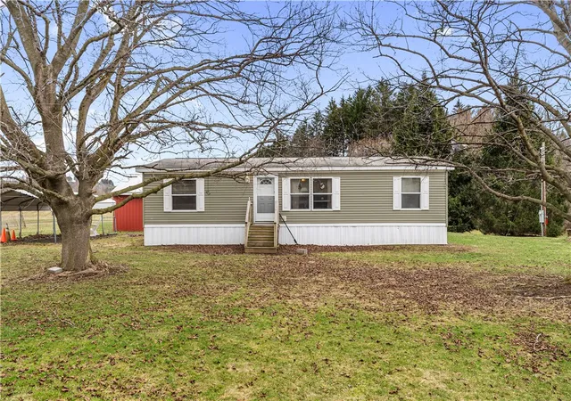 3rd image of 11860 2Nd Avenue Ext, Wayland, NY 14572 | MLS# R1667926