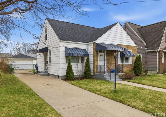 Photo 2 of Sale Pending at 307 76th Street, Niagara Falls, NY 14304 | MLS# B1667647 | Listing updated on 2026-07-14