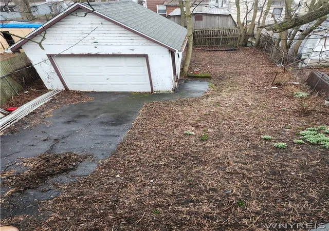Homes for sale in Buffalo, NY | 81 Mayer Ave, Buffalo, NY 14207 | MLS# B1668125