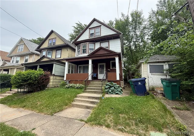 1st image of 121 Riverside Ave, Buffalo, NY 14207 | MLS# B1664100