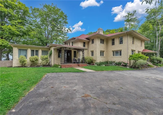 Photo 2 of Mansion for sale at 6970 Lake Shore Rd, Derby, NY 14047 | MLS# B1667970 | Listing updated on 2026-06-12