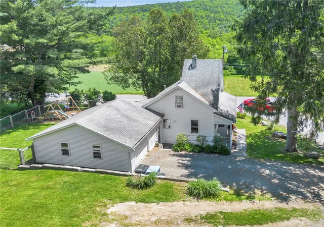 4th image of 102 Lougheed Rd, Milford, NY 13820 | MLS# R1667670