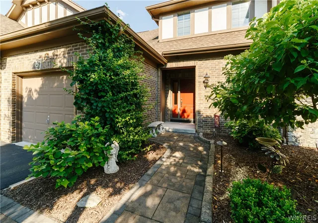 5th image of 7 Beauclaire Ln, Fairport, NY 14450 | MLS# B1668202