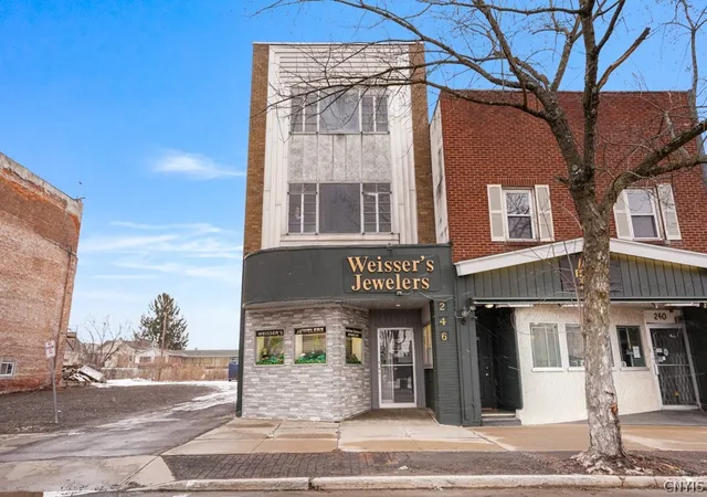 1st image of 246 N Main St, Herkimer, NY 13350 | MLS# S1668297