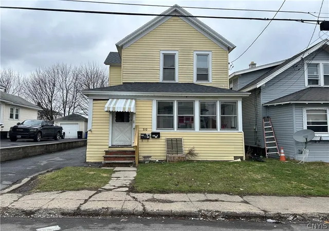 Photo 3 of Sale Pending at 310 2nd Street, Syracuse, NY 13209 | MLS# S1668343 | Listing updated on 2026-06-16