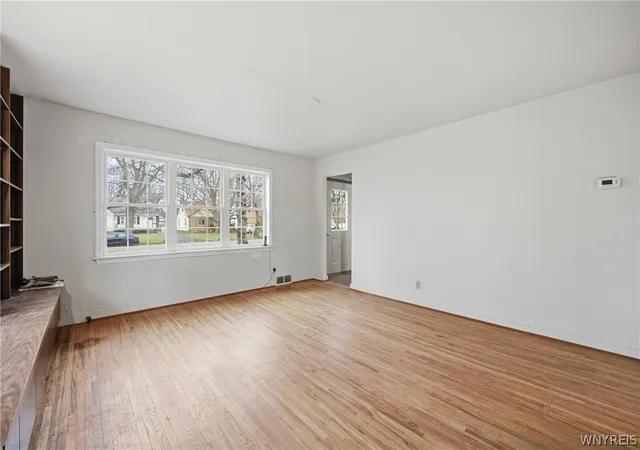 Photo 4 of Sale Pending at 48 Century Dr, Buffalo, NY 14224 | MLS# B1668397 | Listing updated on 2026-08-04