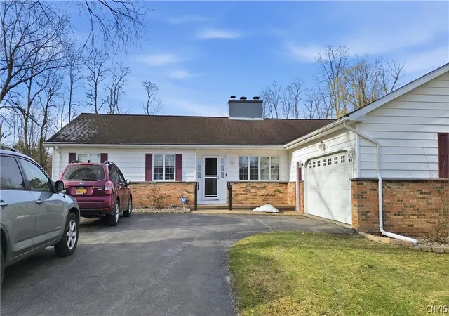 Homes for sale in Kirkland, NY | 116 Homewood Dr, Kirkland, NY 13323 | MLS# S1668420