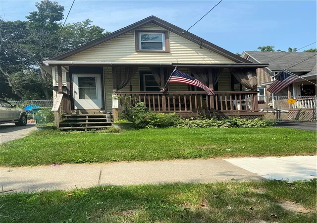 Homes for sale in Rochester, NY | 609 Glide St, Rochester, NY 14606 | MLS# R1668533