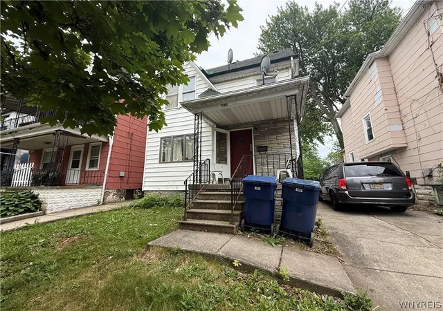 Homes for sale in Buffalo, NY | 131 Riverside Ave, Buffalo, NY 14207 | MLS# B1664091