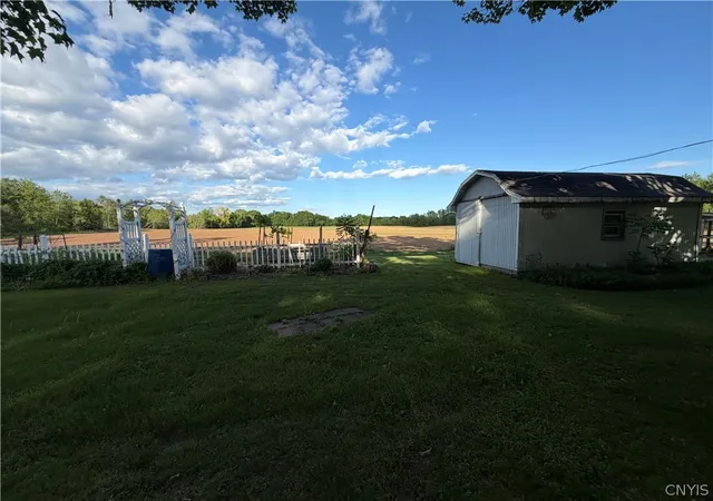 Homes for sale in Westmoreland, NY | 4852 Stop 7, Westmoreland, NY 13492 | MLS# S1668573