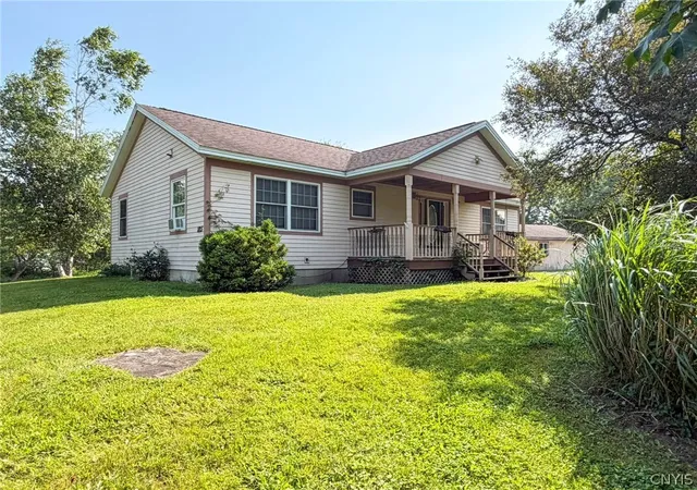 Photo 1 of Single family home for sale at 1815 School St, Leonardsville, NY 13364 | MLS# S1668471 | Listing updated on 2026-07-19