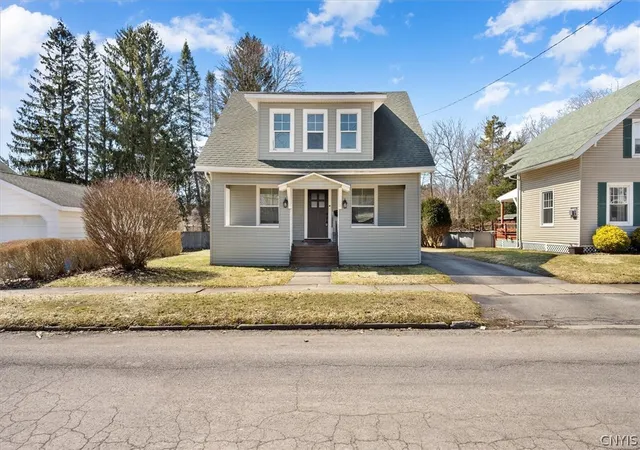 1st image of 305 Graham St, Herkimer, NY 13350 | MLS# S1668584