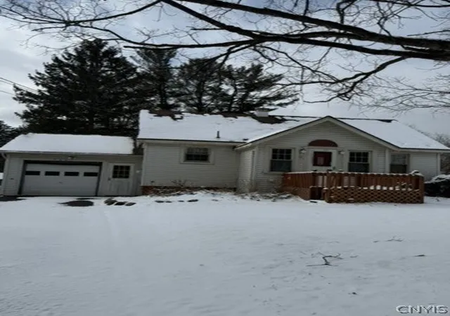 Homes for sale in Deerfield, NY | 5601 Walker Rd, Deerfield, NY 13502 | MLS# S1667336