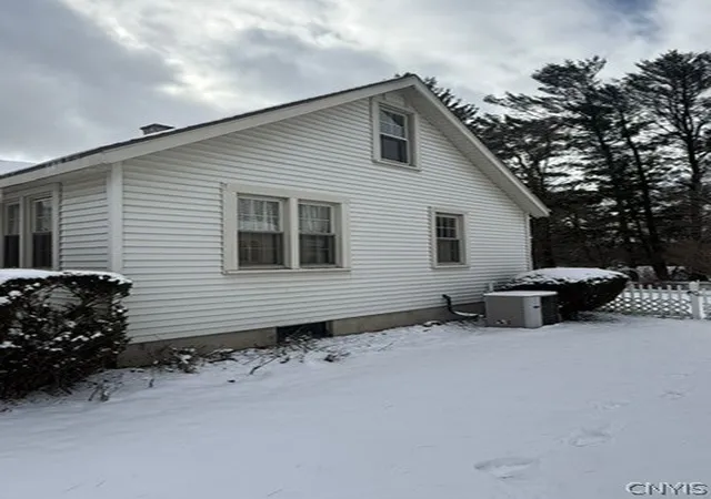 Homes for sale in Deerfield, NY | 5601 Walker Rd, Deerfield, NY 13502 | MLS# S1667336