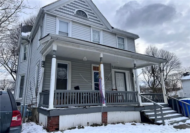 2nd image of 21 Locust St, Rochester, NY 14613 | MLS# R1667811