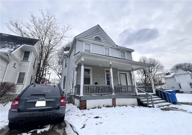 Listing Photo 3 - Condo for sale in building located at 21 Locust St, Rochester, NY 10977