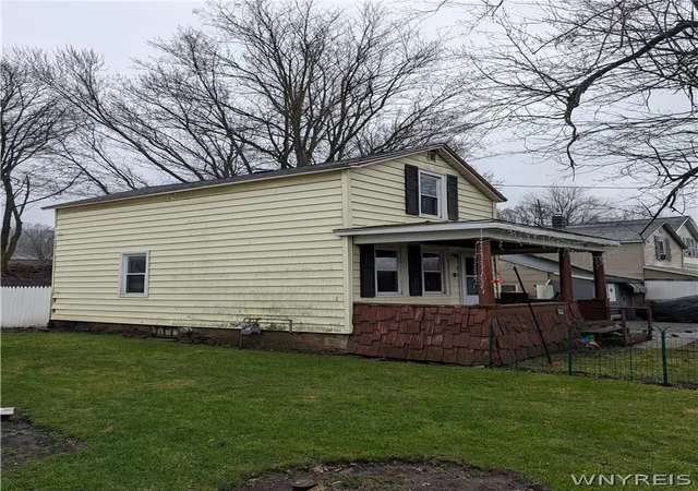 2nd image of 66 Van Buren St, Lockport City, NY 14094 | MLS# B1668724