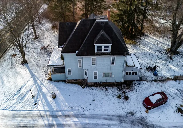 Homes for sale in Phelps, NY | 2256 Townline Rd, Phelps, NY 14456 | MLS# R1668811