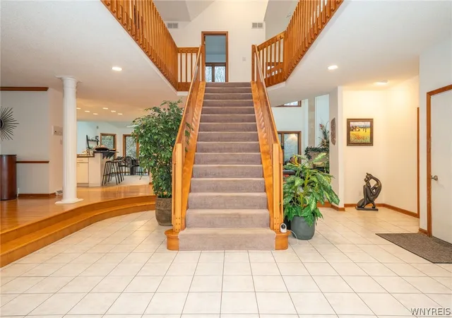 4th image of 4892 Eastbrooke Pl, Buffalo, NY 14221 | MLS# B1667573