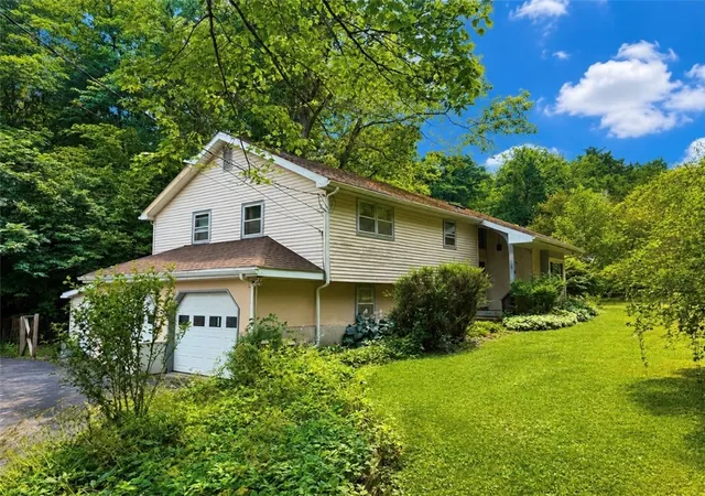 1st image of 10 Weaver Creek Rd, Painted Post, NY 14870 | MLS# R1668183