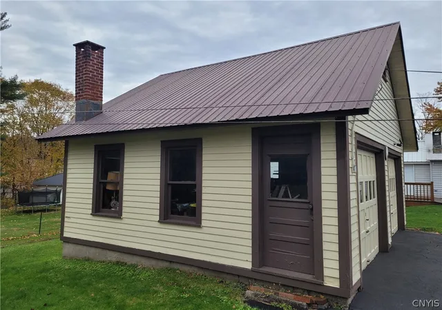 Homes for sale in Manheim, NY | 22 Slawson St, Manheim, NY 13329 | MLS# S1668977