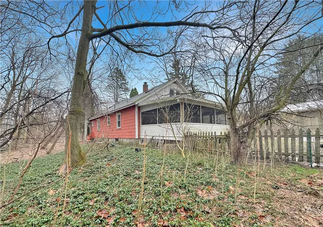 Photo 3 of Sale Pending at 1022 Onondaga Rd, Camillus, NY 13031 | MLS# R1668673 | Listing updated on 2026-06-09