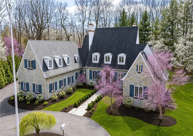 2nd image of 509 Allens Creek Rd, Rochester, NY 14618 | MLS# R1662639
