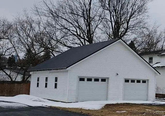 Photo 4 of Sale Pending at 1208 Gill St, Watertown, NY 13601 | MLS# S1669180 | Listing updated on 2026-07-26
