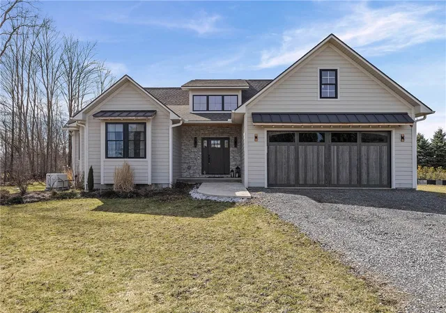 Photo 3 of Single family home for sale at 4559 Hoyt Rd, Skaneateles, NY 13152 | MLS# R1669011 | Listing updated on 2026-06-05