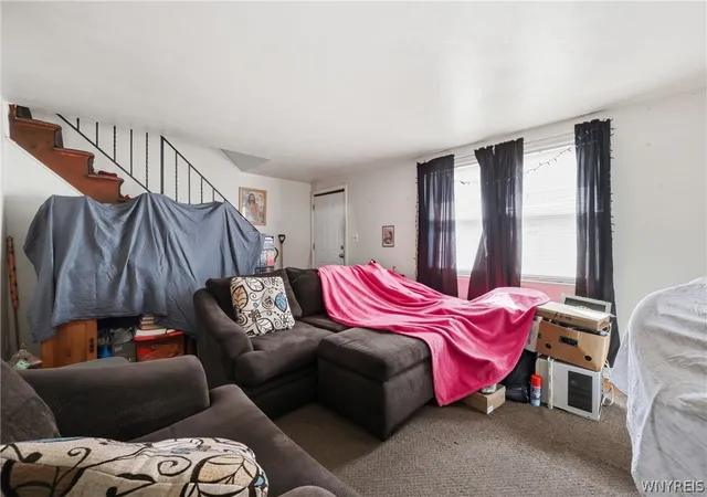 4th image of 54 Creekside Dr, Cheektowaga, NY 14227 | MLS# B1669060
