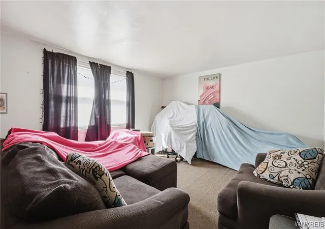 5th image of 54 Creekside Dr, Cheektowaga, NY 14227 | MLS# B1669060
