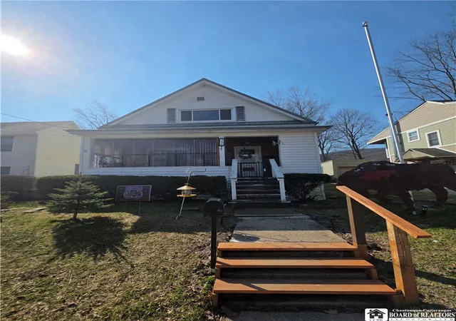 Homes for sale in Salamanca, NY | 54 Lexington Ave, Salamanca, NY 14779 | MLS# R1668702