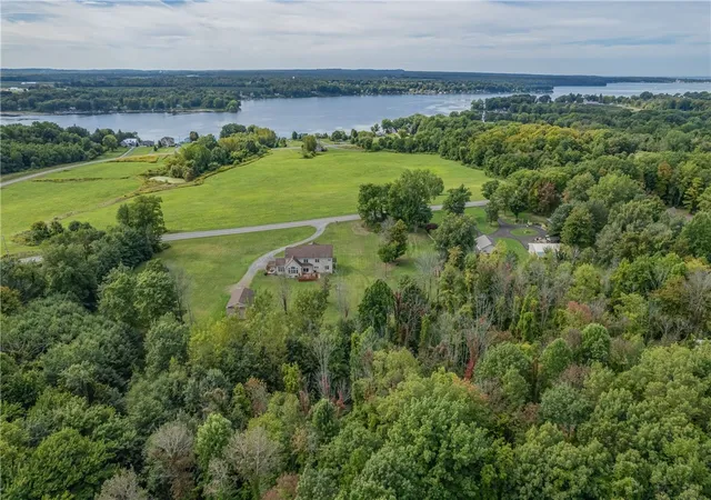 2nd image of 6426 Lake Bluff Rd, North Rose, NY 14516 | MLS# R1668932
