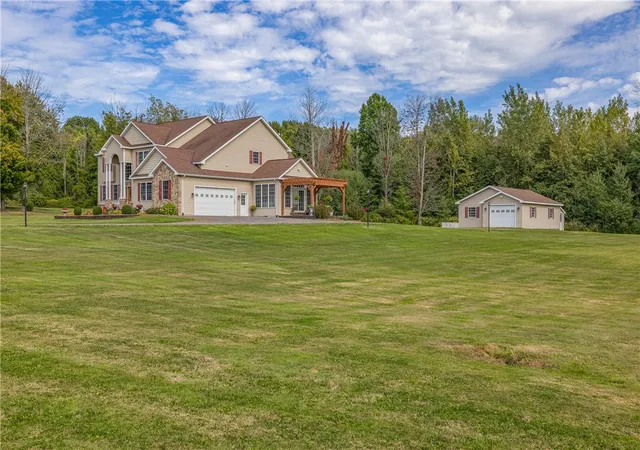 Photo 5 of Sale Pending at 6426 Lake Blf Rd, North Rose, NY 14516 | MLS# R1668932 | Listing updated on 2026-07-14