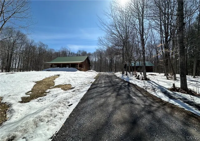 Homes for sale in Leyden, NY | 6962 Farr Rd, Leyden, NY 13309 | MLS# S1668913