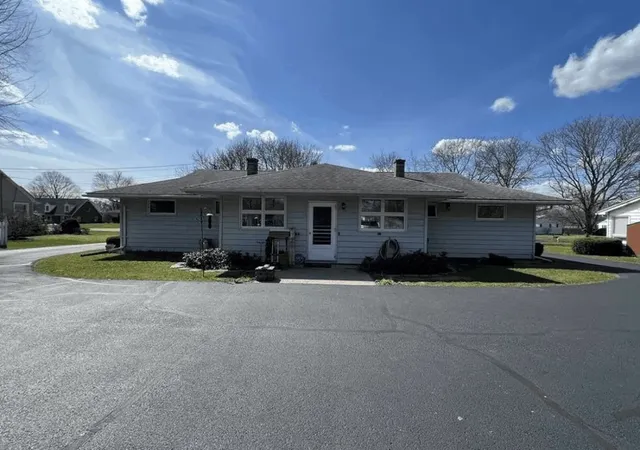 Homes for sale in Horseheads, NY | 240 Stuart St, Horseheads, NY 14845 | MLS# R1669477