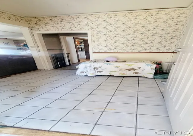 Photo 3 of Sale Pending at 1002 W Dominick St, Rome, NY 13440 | MLS# S1669500 | Listing updated on 2026-04-29