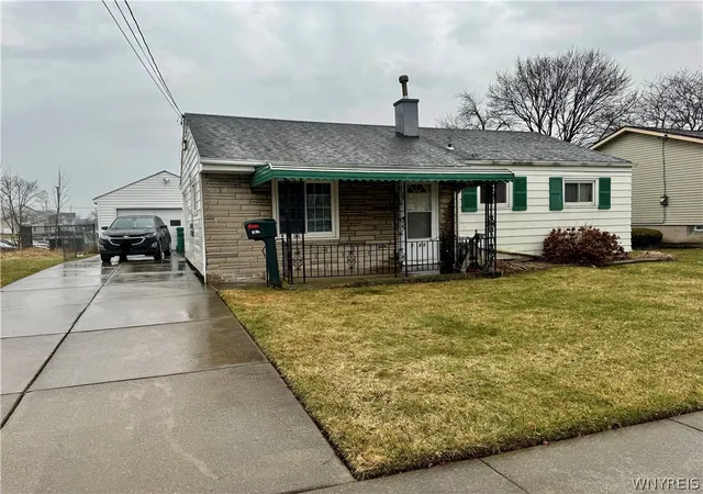 Homes for sale in Niagara Falls, NY | 1731 Tennessee Ave, Niagara Falls, NY 14305 | MLS# B1669553