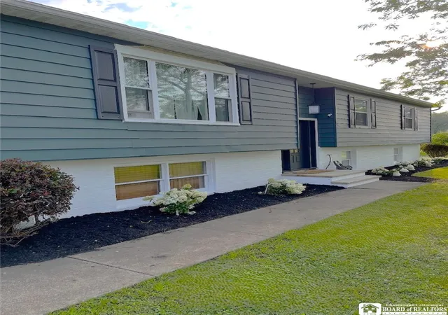 2nd image of 4616 Berry Rd, Pomfret, NY 14063 | MLS# R1668286