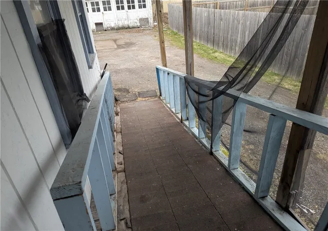 Photo 5 of Sale Pending at 318 West Ave, Medina, NY 14103 | MLS# R1669274 | Listing updated on 2026-07-29